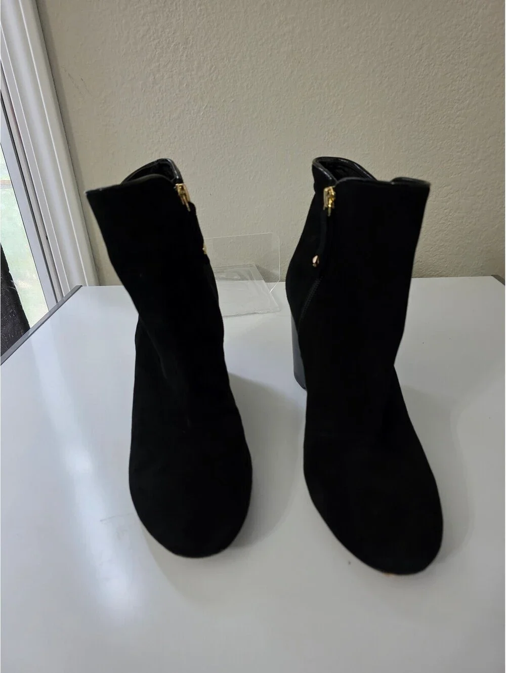 Kate Spade NY Geraldine Suede & Patent Leather Wedge Booties Gold Buttons Size 8
